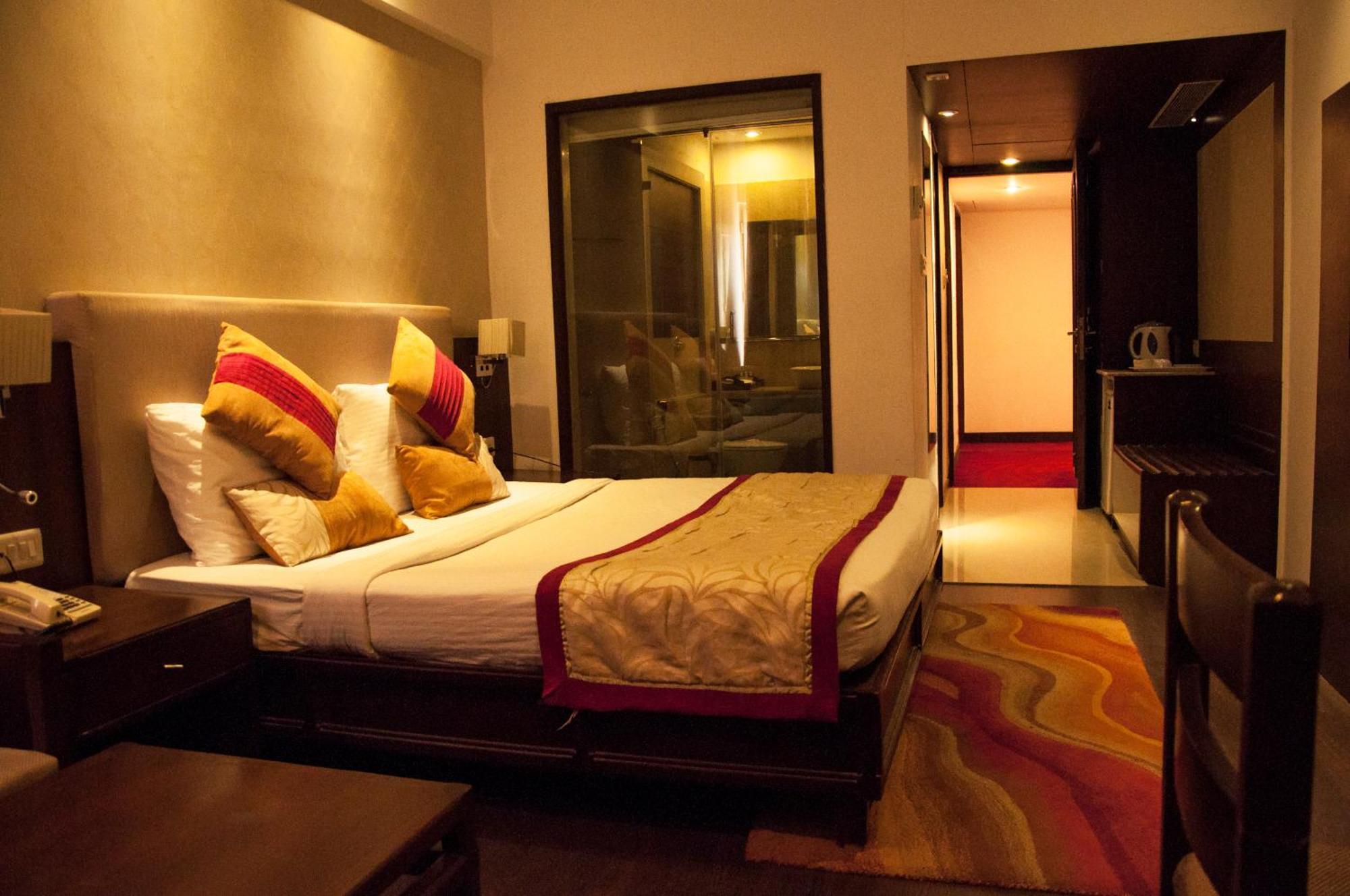 Hotel Gwalior Regency Exterior photo