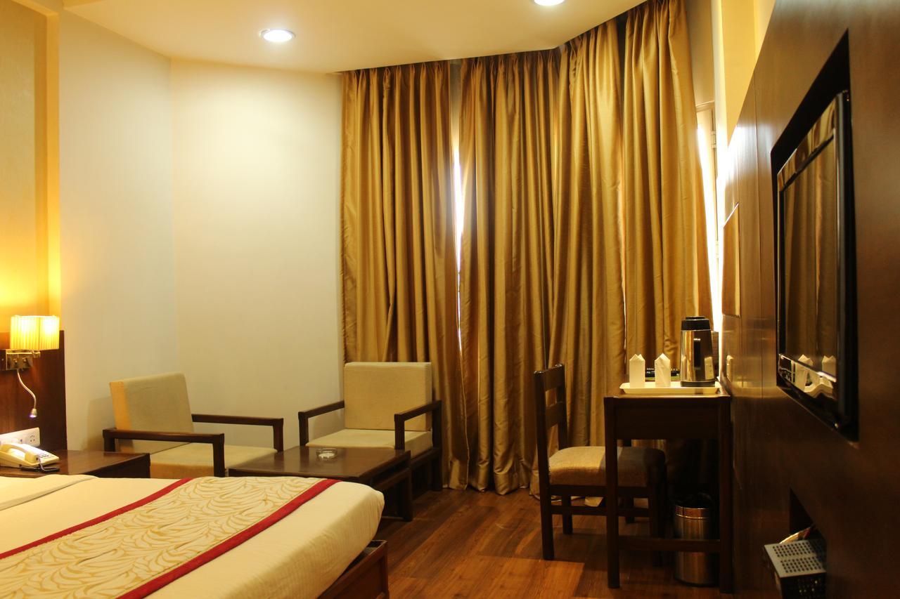 Hotel Gwalior Regency Exterior photo