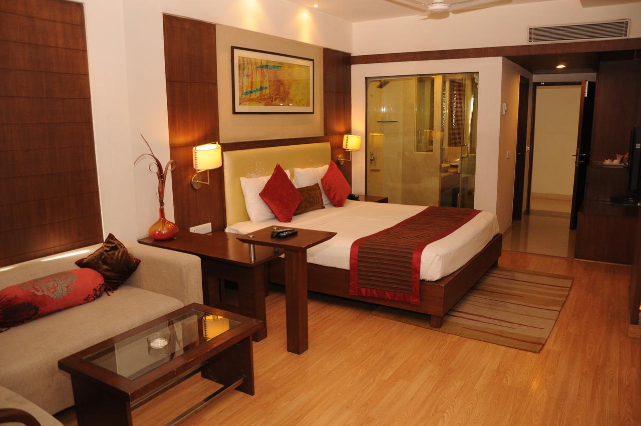 Hotel Gwalior Regency Exterior photo
